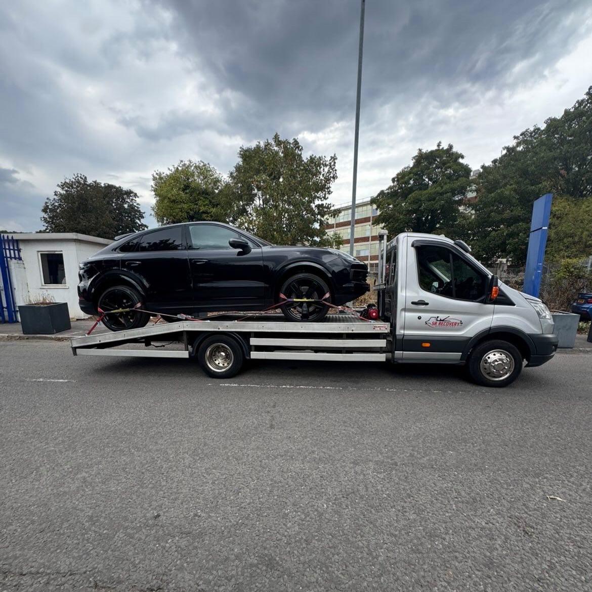 Porsche Macan GTS on SR Recovery’s branded recovery truck